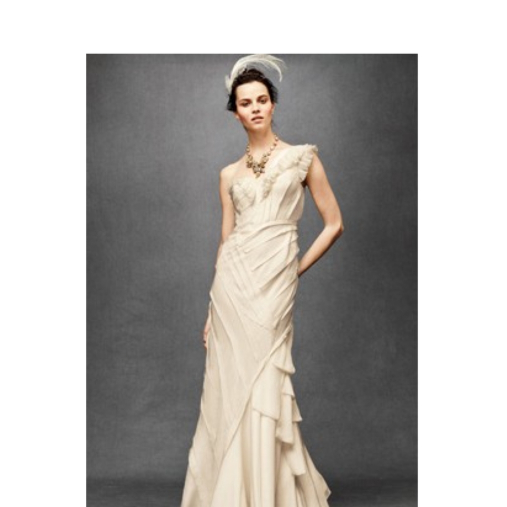 Rare Anthropology BHLDN Ivory Pleated Ruffles One Shoulder Gown